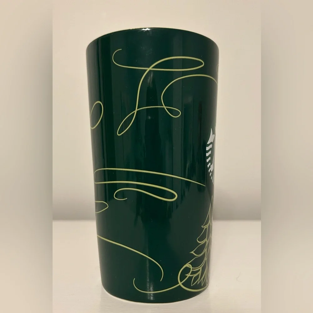 Starbucks 2020 Christmas Tree Holiday Siren Green Ceramic 14 oz Coffee Cup Mug